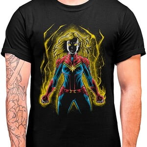 Camiseta Capitana Marvel Captain (La Colmena)