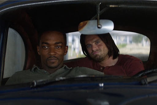 Momento simpatico de Sam y Bucky en el coche durante CapitÃ¡n AmÃ©rica Civil War